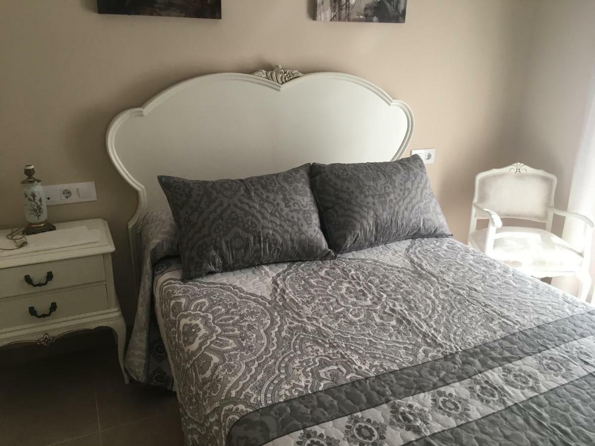 Apartamentos Hela Arjona Luaran gambar