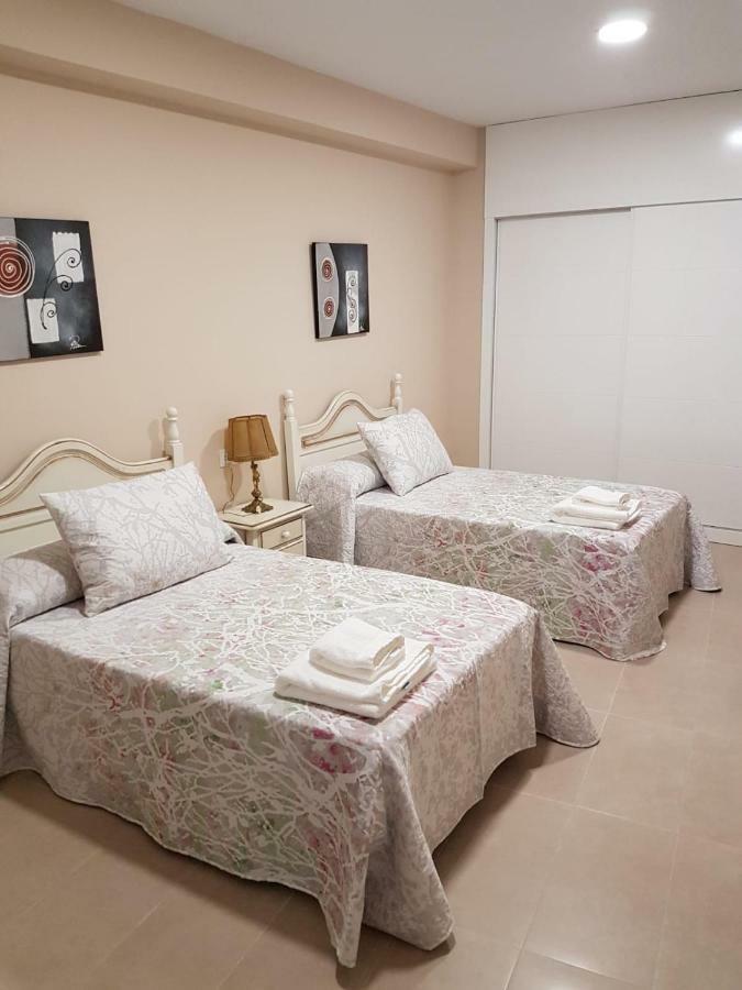 Apartamentos Hela Arjona Luaran gambar